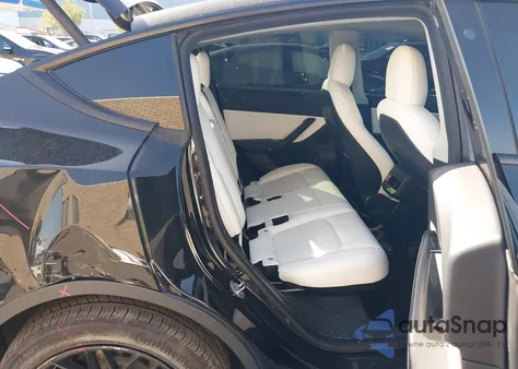 2021 Tesla Model Y Standard Range Rear-Wheel Drive from USA, damaged, VIN 5YJYGDEDXMF116296